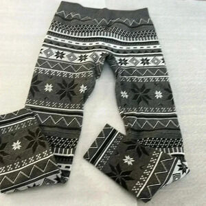 [ML/L25]Cabin Fever Insulated Gray Snowflakes  Legging- NWOT